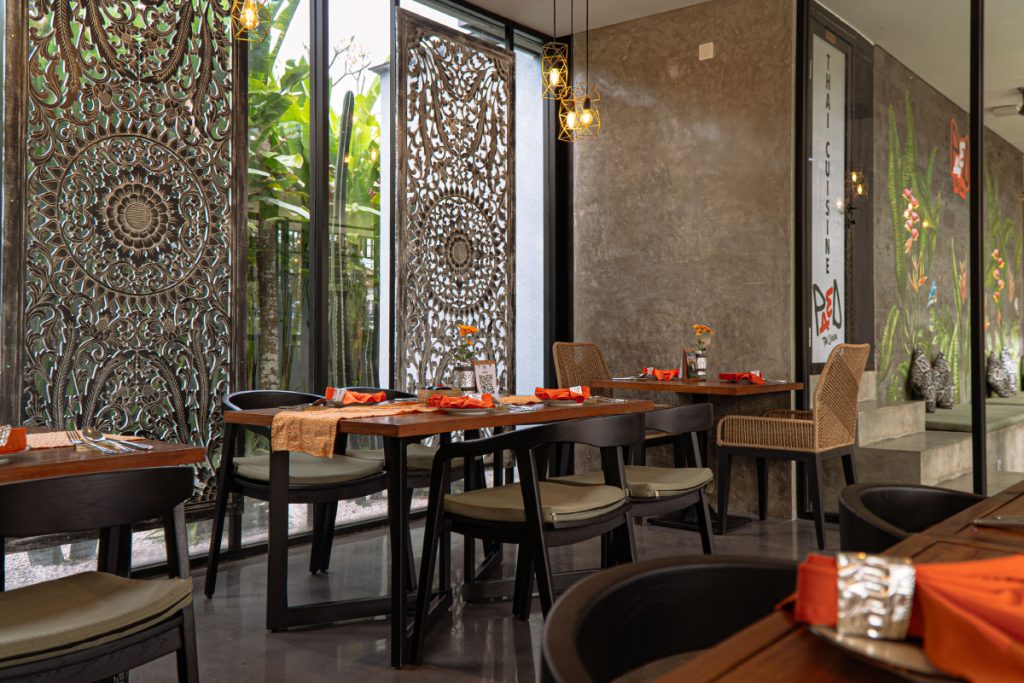 how much to tip in Bali for restaurants