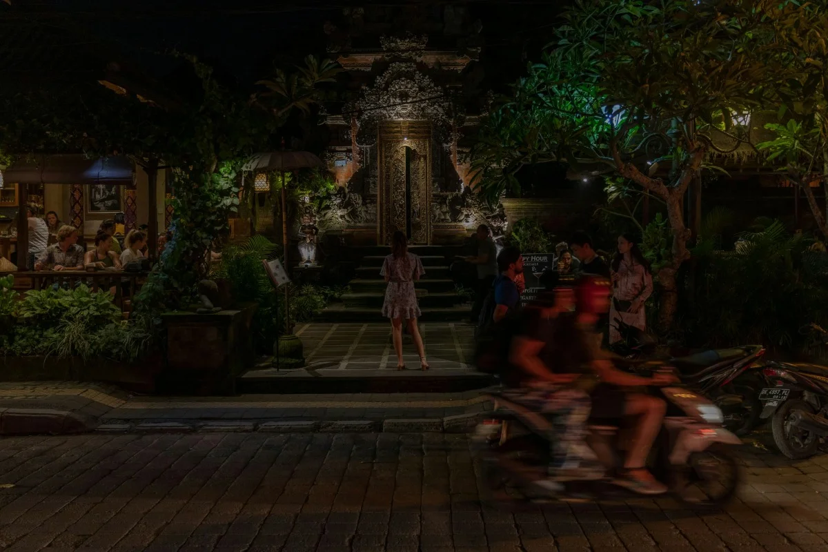 Ubud Nightlife: A Complete Guide to Bars, Culture, and Evening Experiences